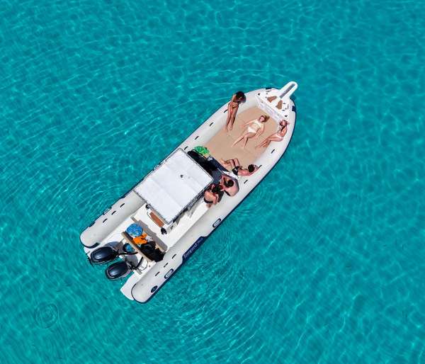 Escursione in gommone Favignana e Levanzo (condiviso)