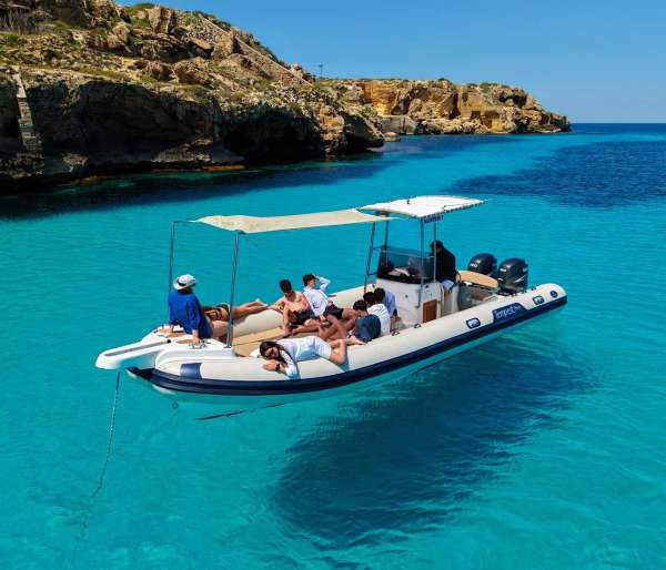 Escursione in gommone Favignana e Levanzo (esclusivo)